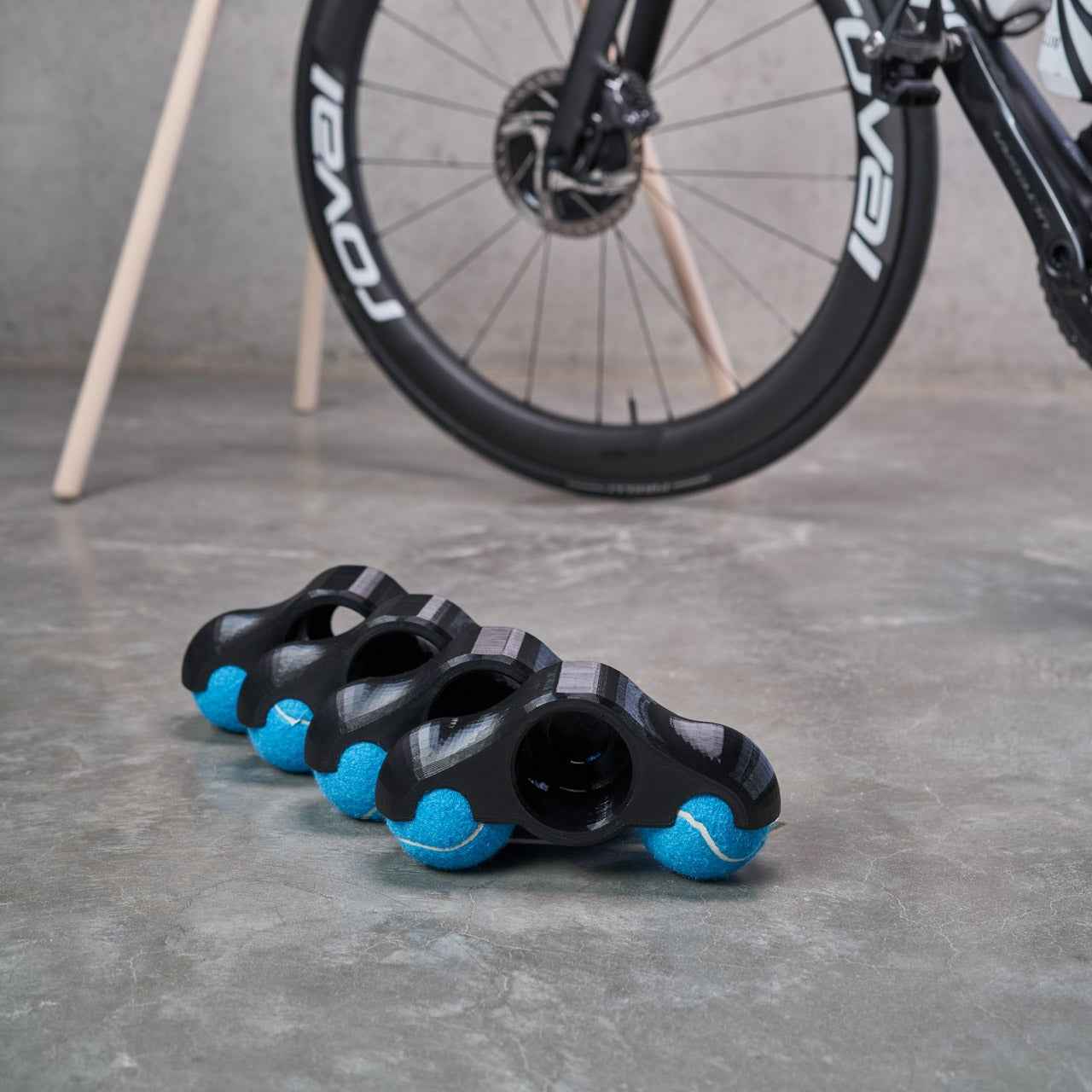 Rocker Plate Feet | Tennisballfüße für Wahoo Kickr Core Rollentrainer | Zubehör für Kickr Core - Consequential